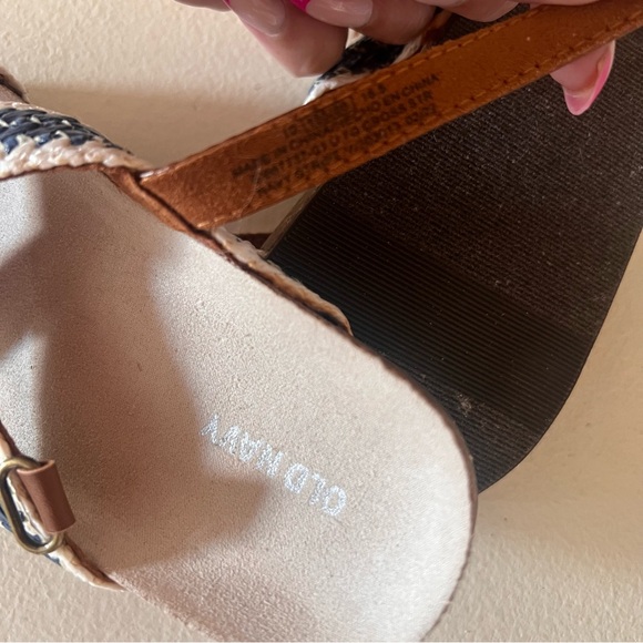 sandals - Picture 4 of 4